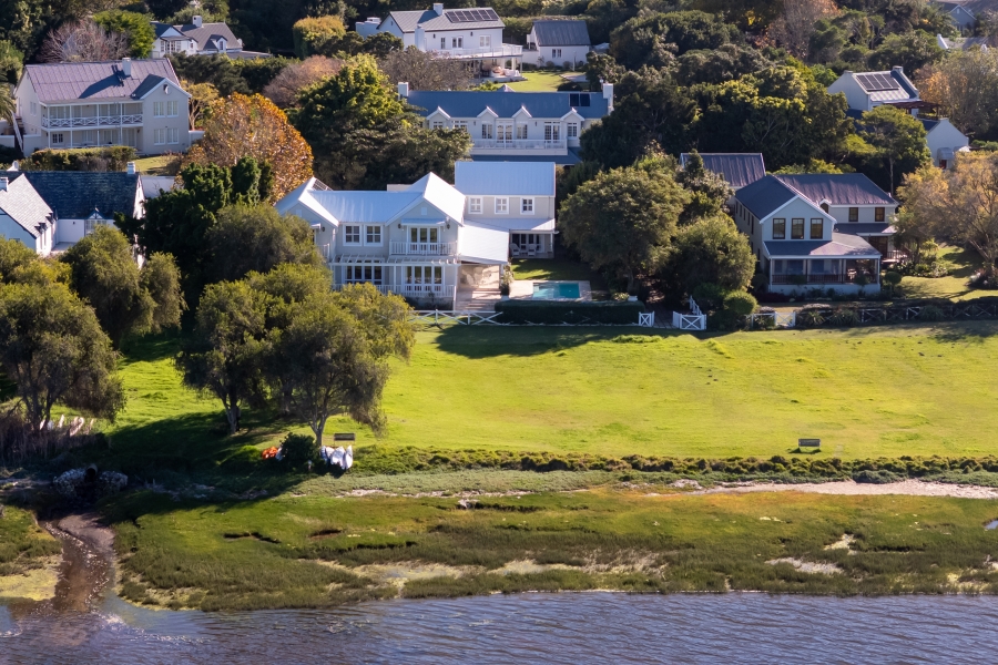 4 Bedroom Property for Sale in Belvidere Estate Western Cape